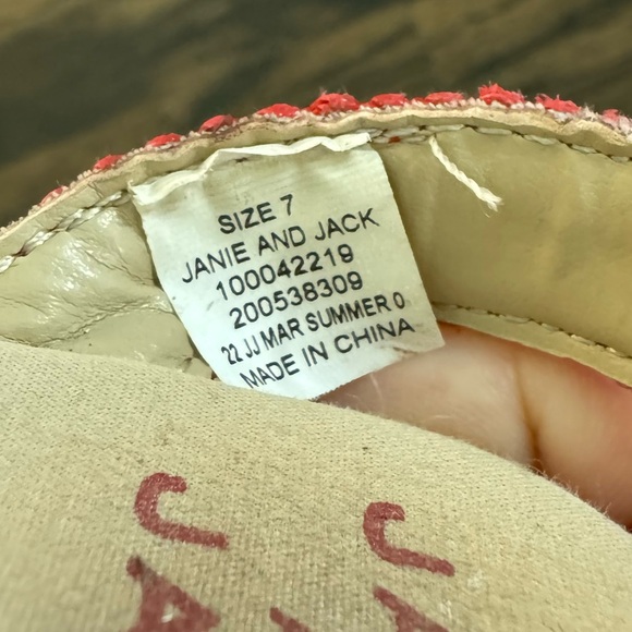 Janie and Jack toddler girl size 7 espadrilles sandals in great condition! - Picture 3 of 3